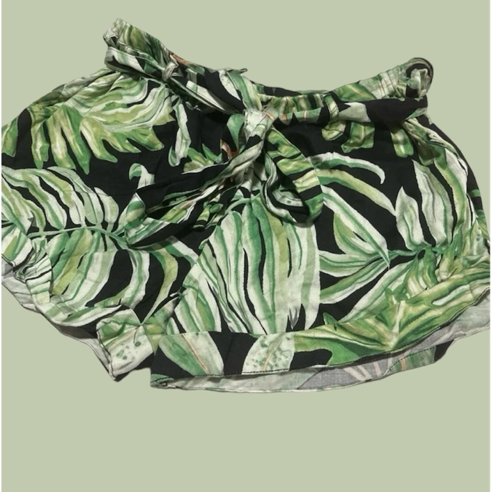 Chaser Palm Leave Shorty Shorts -  Size Medium